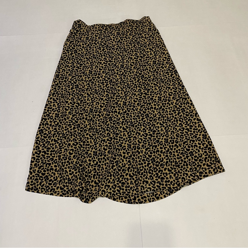 ⭐️ Old Navy Leopard Print A-Line Skirt